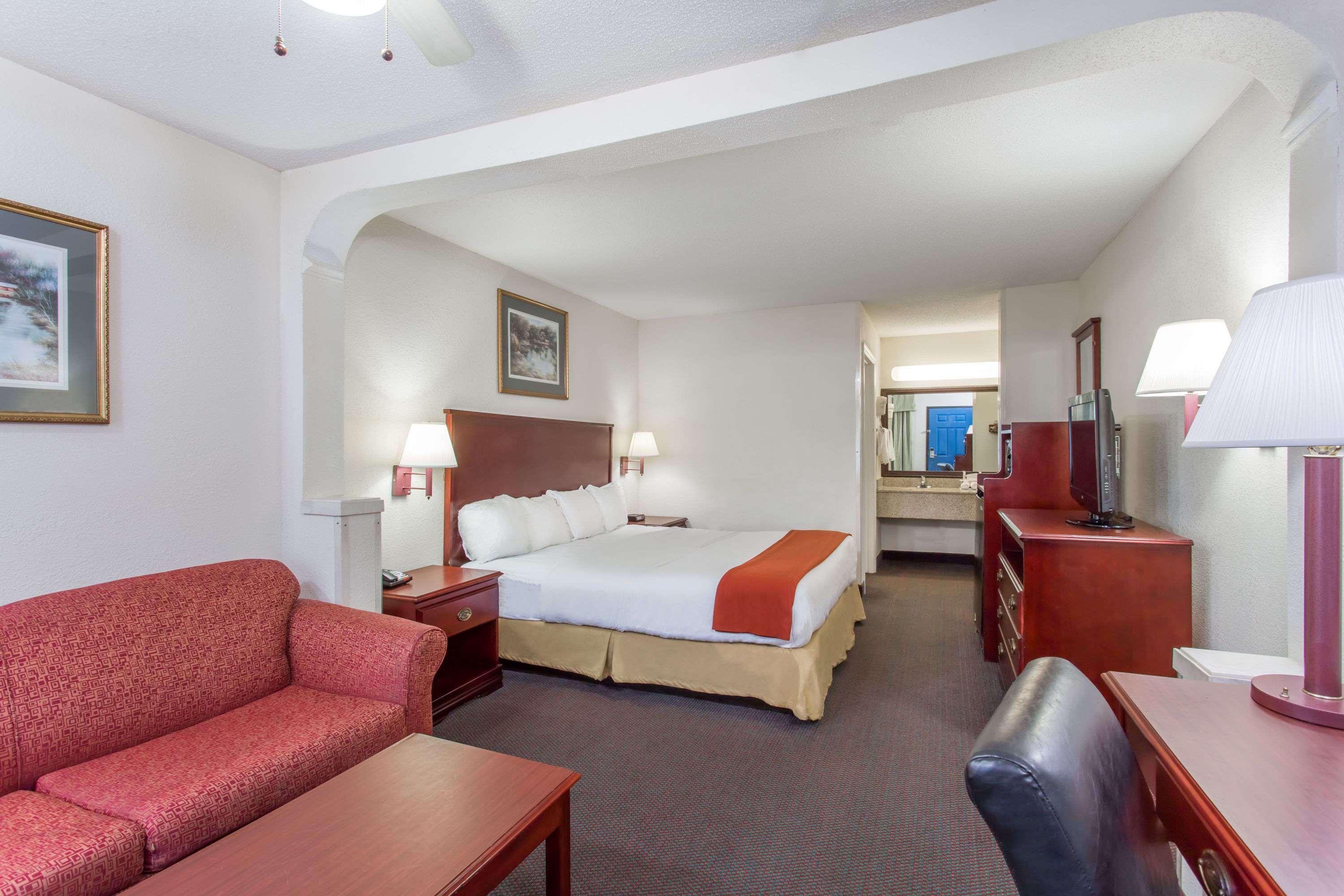 Baymont Inn & Suites Manning Exterior foto