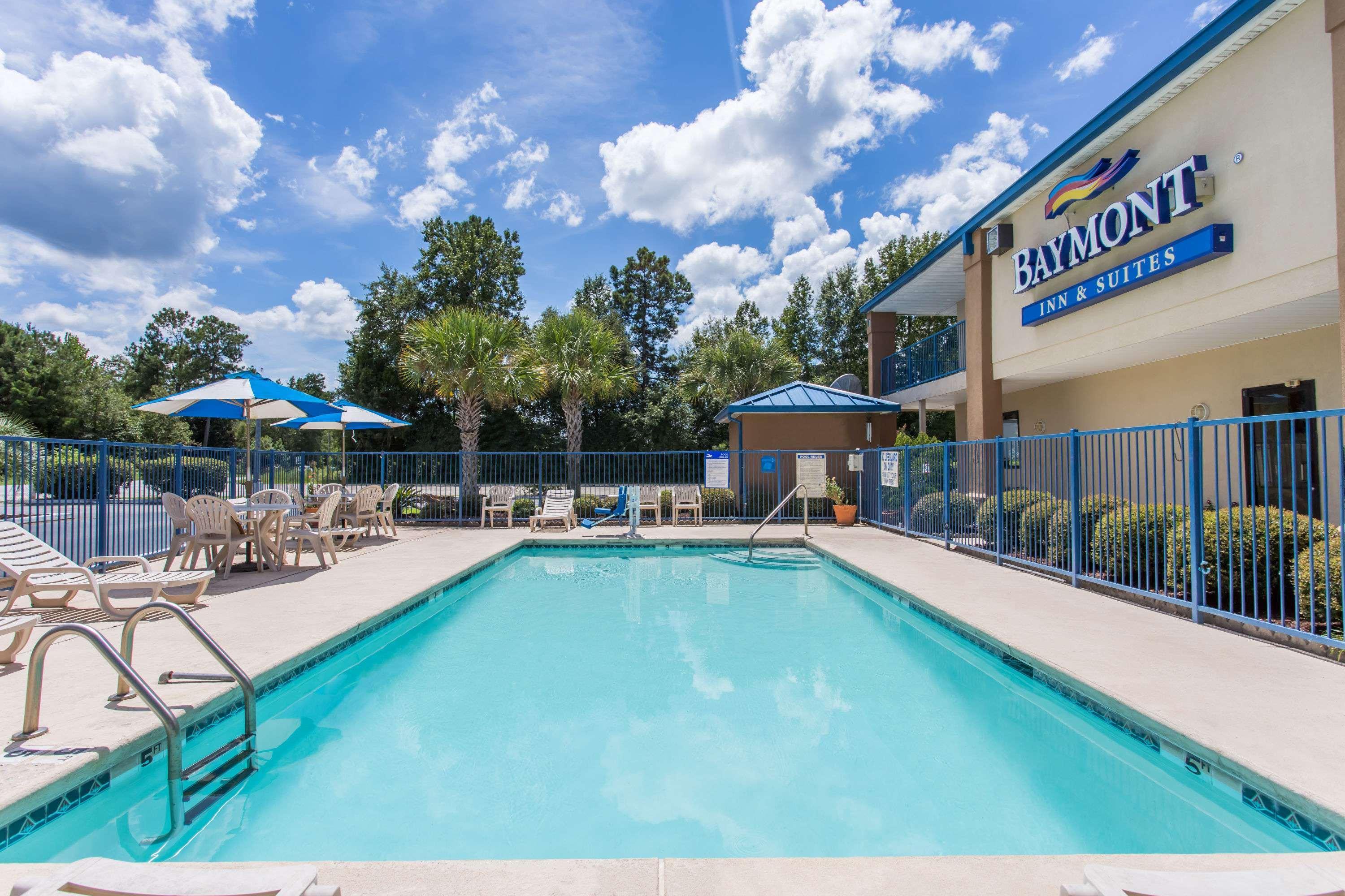 Baymont Inn & Suites Manning Exterior foto